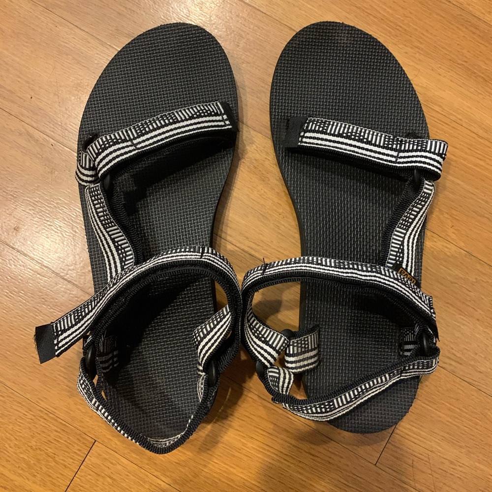 Teva’s Universal Flat Sandal
